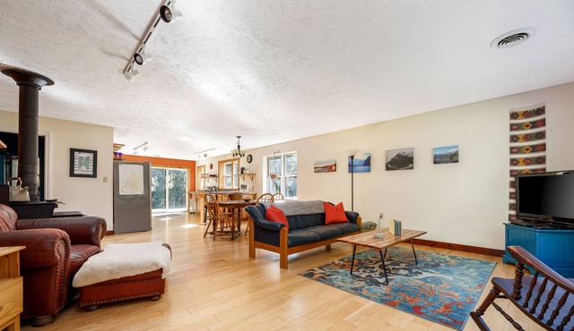 🍄 Charming Hygge 2BDR Cabin in Leelanau County ➠ 4889