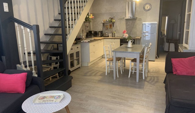 Charming hyper center duplex