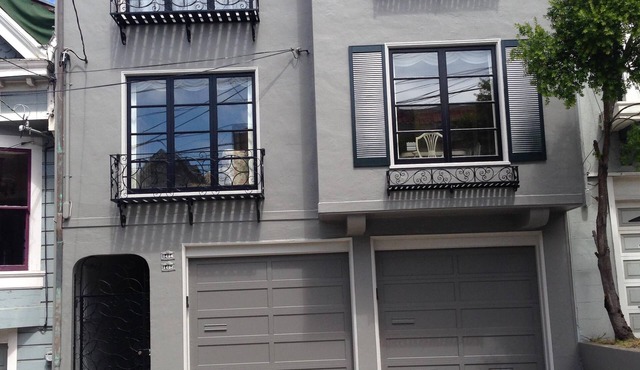 Charming Inner Sunset/Golden Gate Park Condo walkable to UCSF, with parking