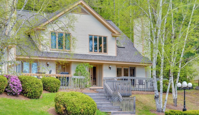 Charming Jackson Mountain Retreat on Golf Course!