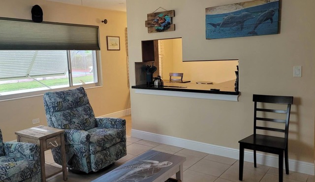 Charming Key Colony Beach 2-bedroom home near Marathon and Seven Mile Bridge