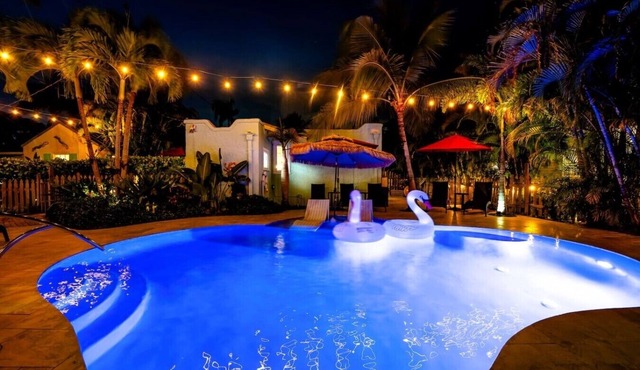 Charming Key West Cottage Htd Pool and BBQ