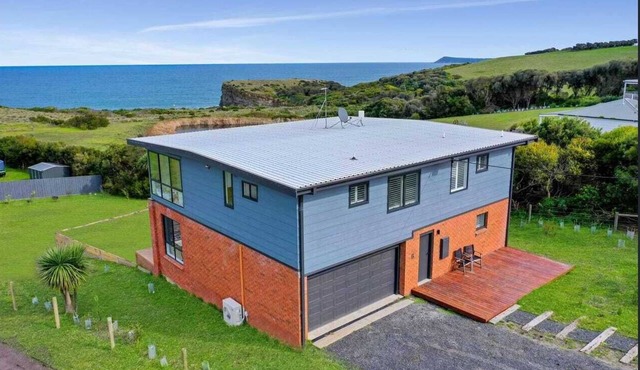 Charming Kilcunda Stay – Steps from the Beach
