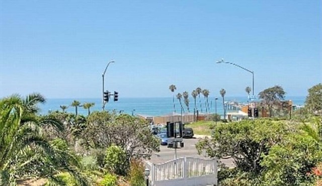 Charming La Jolla Shores Beach Cottage - Steps to Beach