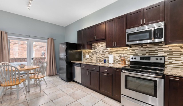 Charming Lafayette Square Home - Walk to Park/Restaurants - Downtown STL
