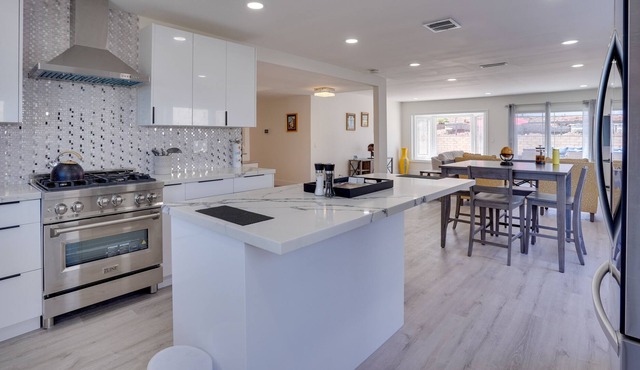 Charming Laguna Hills Home Near Theme Parks!