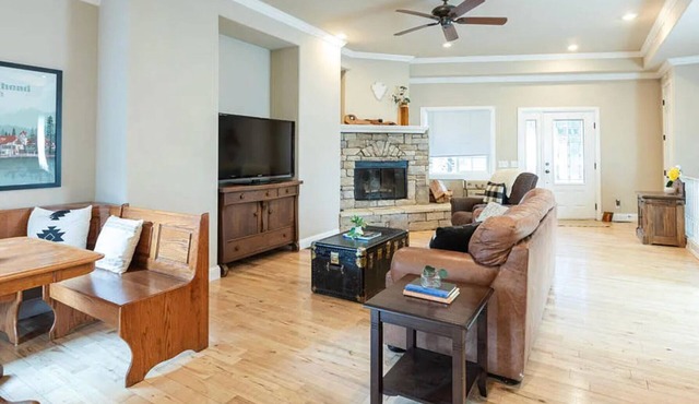 Charming Lake Arrowhead Escape-Dog Friendly