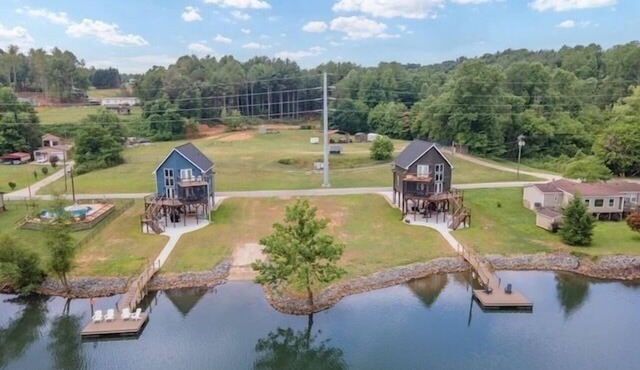 Charming Lake Hickory cottages with docks, decks, and serene river views, perfect for family getaways.