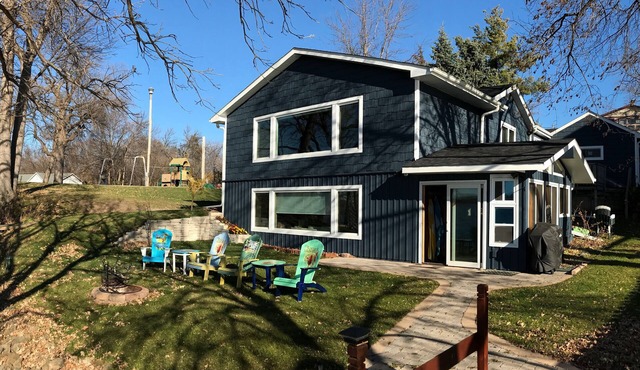 Charming Lake House on beautiful Lake Independence