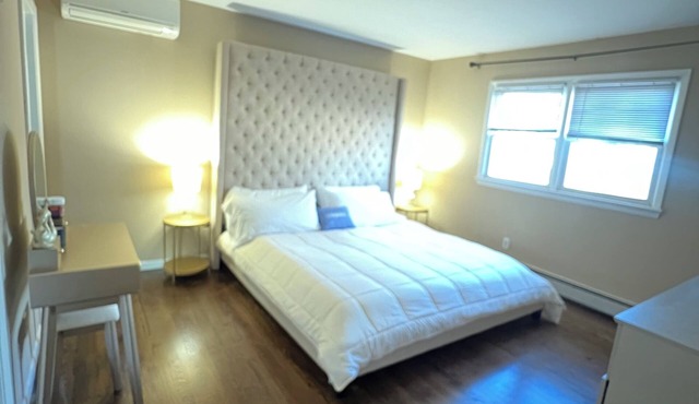 Charming Lake house with WiFi and AC in Sparta