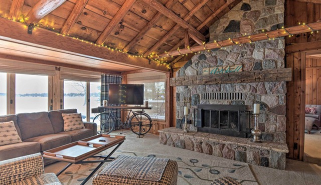 Charming Lake Mitchell Cabin w/ Waterfront Views!
