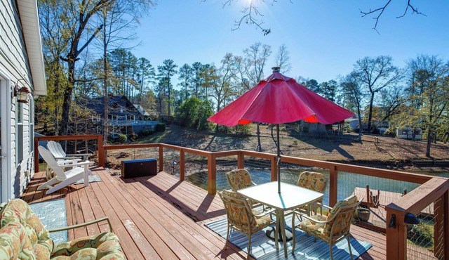 Charming Lake Murray Cottage: ‘Breezy's Blyss’