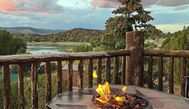 Charming Lake Retreat Surrounded by Beautiful Views, ATV Trails, & Lakes.