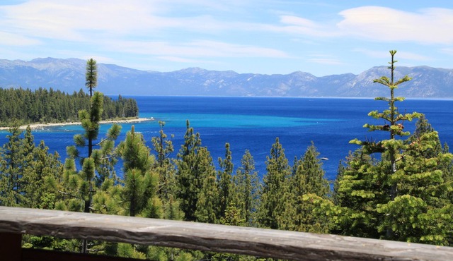 *Charming Lake Tahoe Home w/ Spectacular Panoramic Views Overlooking Meeks Bay