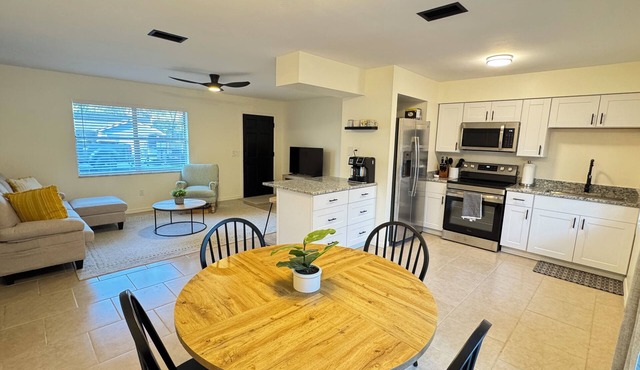 Charming Lake Town Home with WiFi