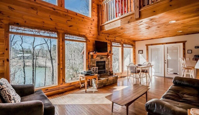 Charming Lake View Cabin | 2BR 2BA | Hot Tub | Game Room | Fishing | Fire Pit