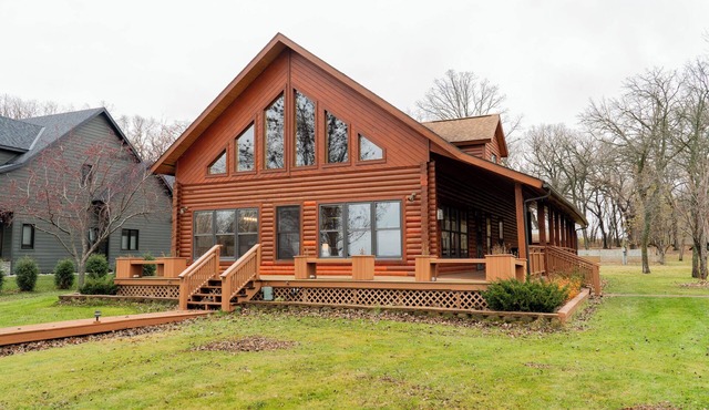 Charming Lakefront Cabin Ottertail Lake: Cozy, Family-Friendly, Near Battle Lake
