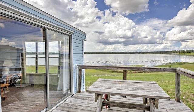 Charming Lakefront Cabin in Ocala National Forest!