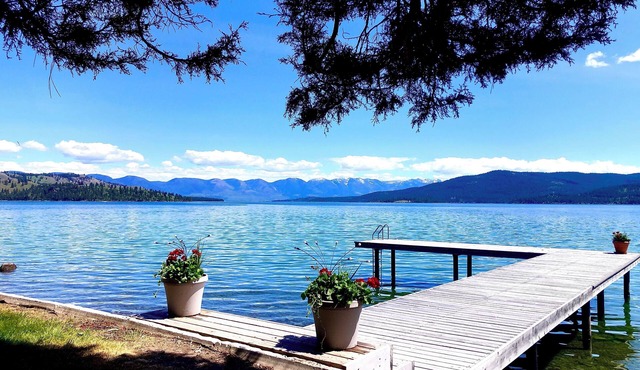 Charming Lakehouse on Flathead Lake