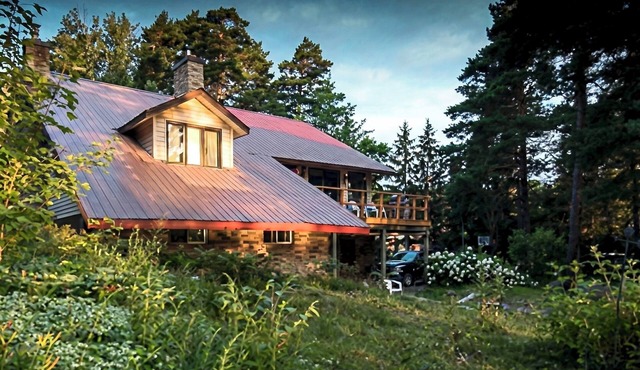 Charming Lakeview Cottage | Algonquin Shores