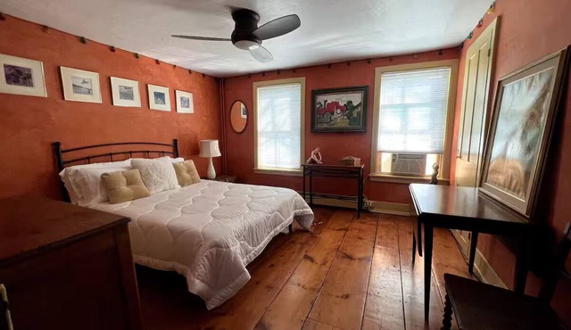 Charming Lambertville Home!