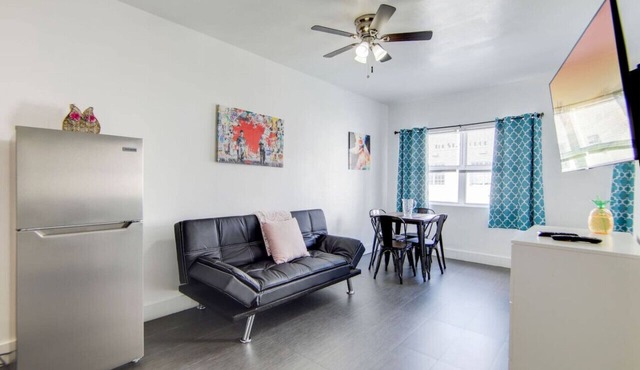 Charming Large Studio Near Ocean Dr - South Beach