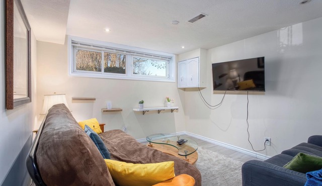 Charming legal one bedroom unit on a quiet street