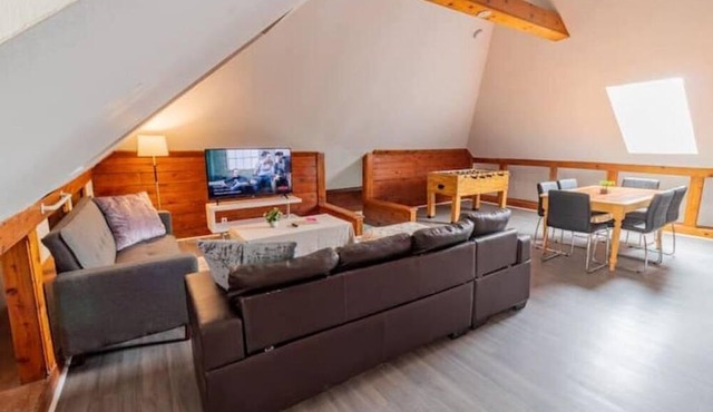 *Charming* Living in DT Heritage Home w/ Balcony