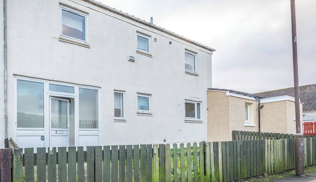 Charming Livingston Home with Garden