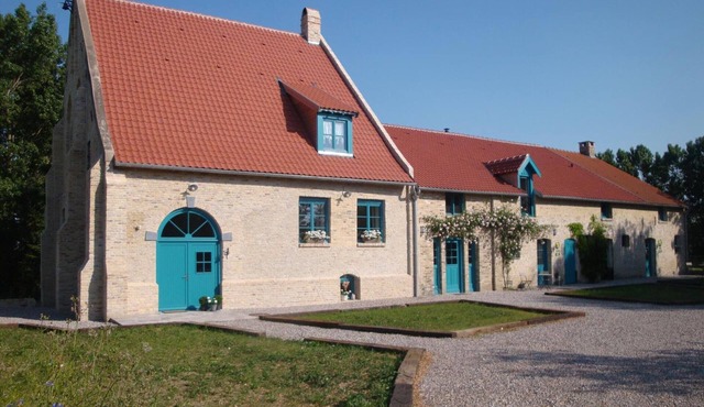 Charming lodge in Quaëdypre, 3 bedrooms, near Bergues, perfect for families