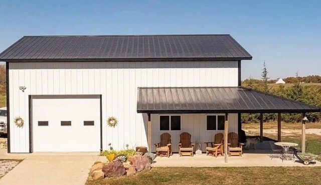 Charming lodge retreat with lake views.