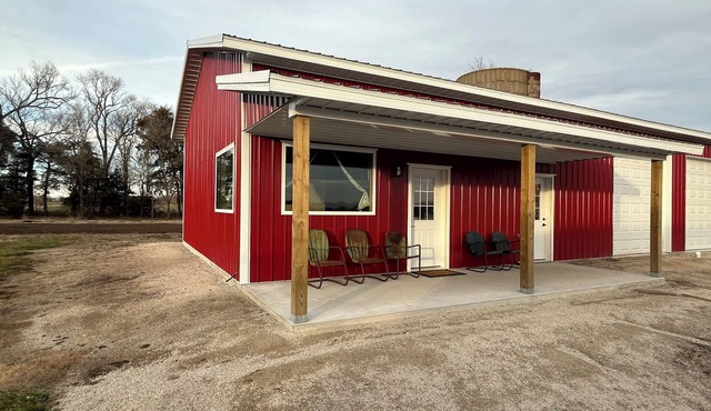 Charming lodge with 2 bedrooms and WiFi, AC just outside Olpe