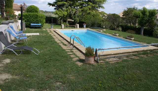 Charming loft "Lou cigaloun"