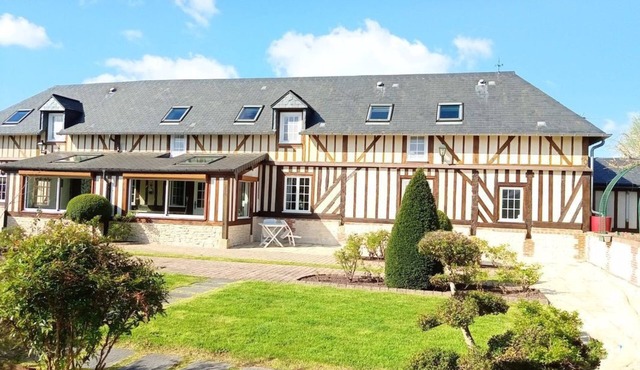 Charming Longère with Jacuzzi Near Honfleur