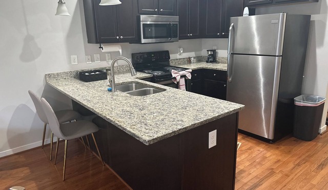 Charming & Luxurious 2-bedroom house in fabulous Richmond