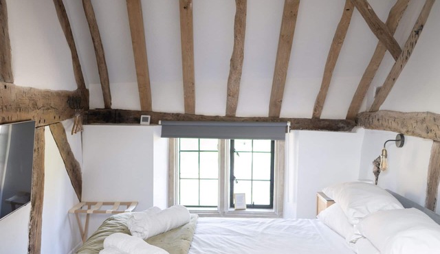 Charming, luxurious cottage full of character