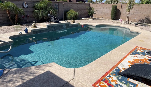 Charming main core of Sun City home with AC, WiFi and beautiful patio & pool.