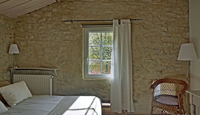 Charming "Malia" gîte in a peaceful setting facing Mont Ventoux