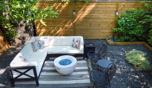 Charming Marda Loop Flathouse in Calgary - Pets welcome!