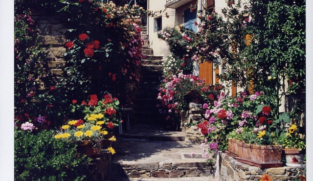 Charming Medieval Cottage in the Heart of Village