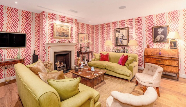 Charming Mews House, Notting Hill 3 Bedrooms with A/C