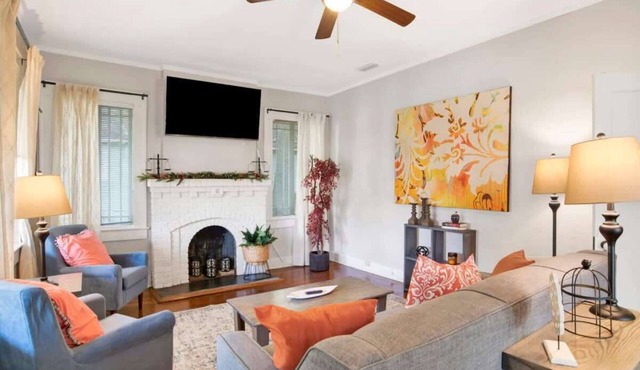 Charming Midtown Apt - Hannon Hideaway Unit C