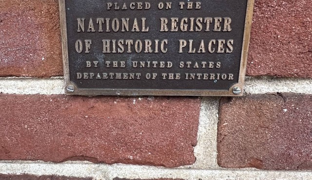 Charming Midtown Cottage in Historic Neighborhood with Pool