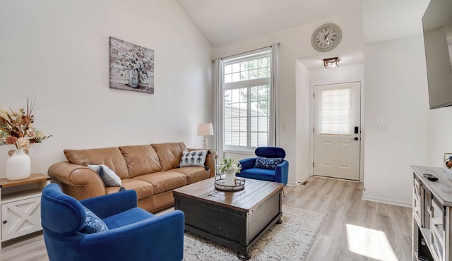 Charming Minnesota Townhome - Near Beach & Golf!
