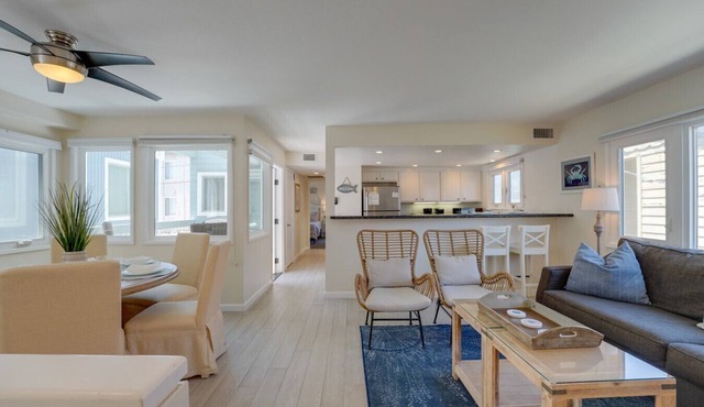 Charming Mission Beach Retreat!