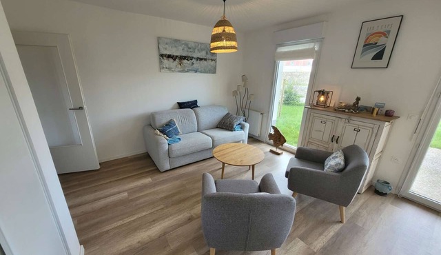 Charming modern apartment with garden and private parking