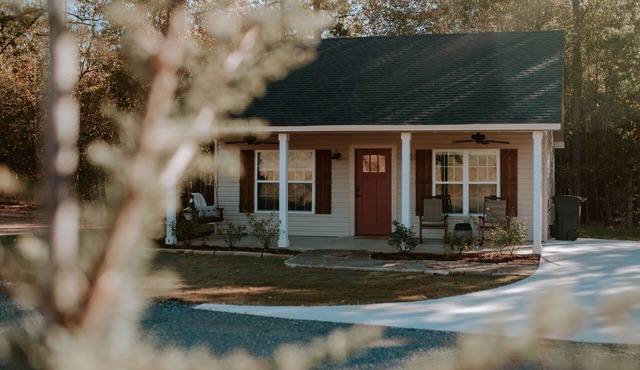 Charming modern cabin in the country!