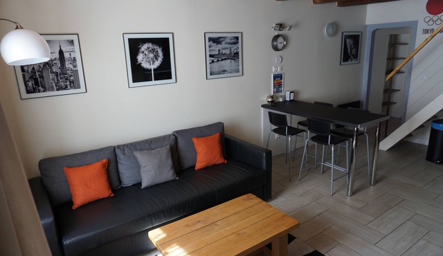 Charming modern duplex with parking, fitted kitchen 30 min from Nancy