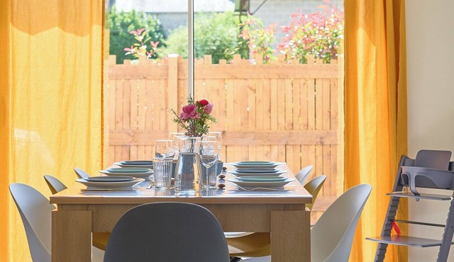 Charming modern house just steps from the sea!