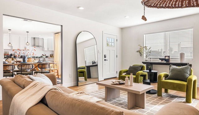 Charming Modern LA Gem Fully Furnished-Perfect for Long Stay